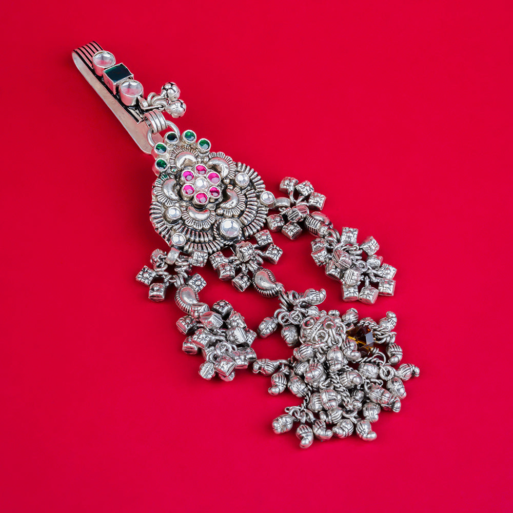 Beautifull Antique Juda With Flower
